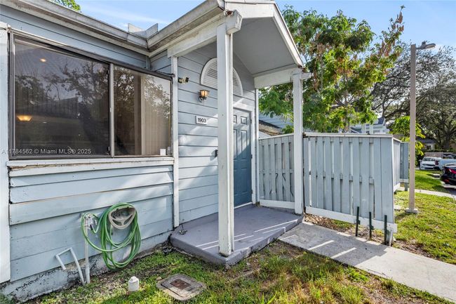 1903 Players Pl, Townhouse with 2 bedrooms, 2 bathrooms and null parking in North Lauderdale FL | Image 32