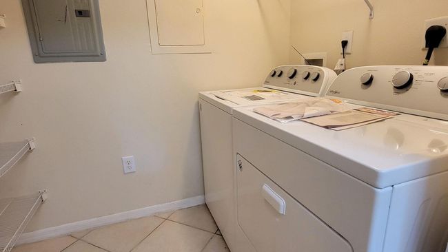 APT-304 - 6533 Emerald Dunes Dr, Condo with 2 bedrooms, 2 bathrooms and null parking in West Palm Beach FL | Image 9