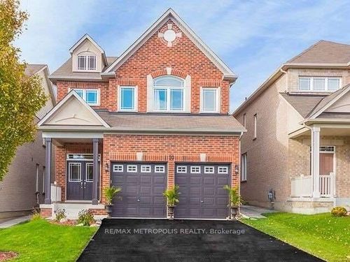 10 Harvest Hills Blvd, East Gwillimbury, ON, L9N0A5 | Card Image