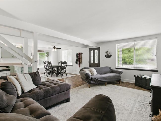 Living Room | Image 7