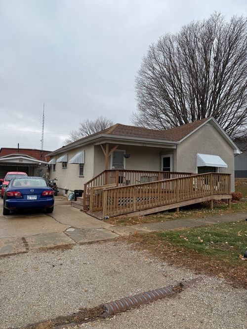 316 N La Salle Ave, Ladd, IL, 61329-9637 | Card Image