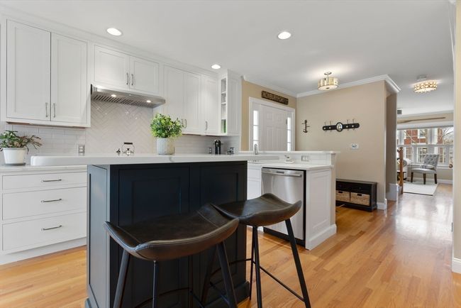 B - 32 Bromfield St, Condo with 3 bedrooms, 3 bathrooms and 2 parking in Newburyport MA | Image 6