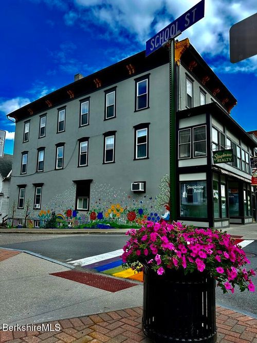 63 Park St, Adams, MA, 01220 | Card Image