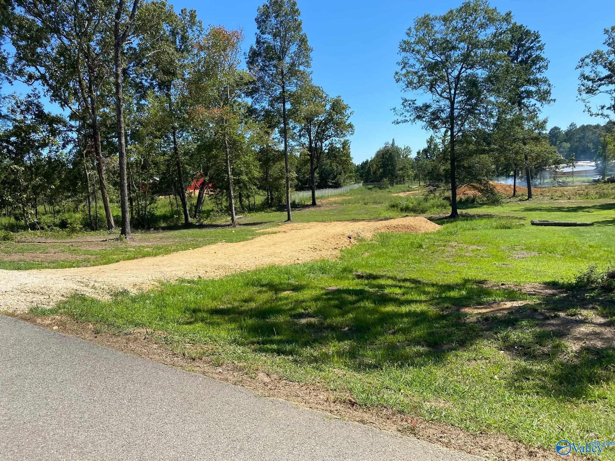 Quail Dr, Centre, AL 35960