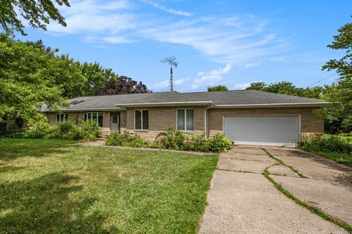 2597 E Glendora Rd, Buchanan, MI, 49107-9364 | Card Image