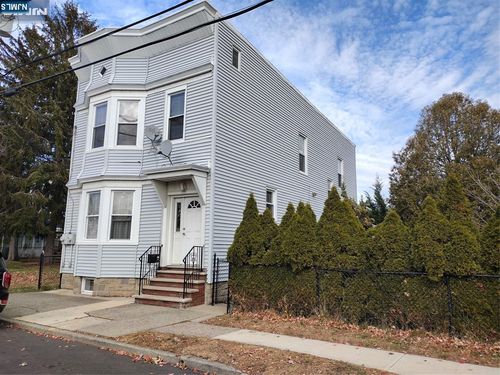 477 Broad St, Carlstadt, NJ, 07072-1140 | Card Image