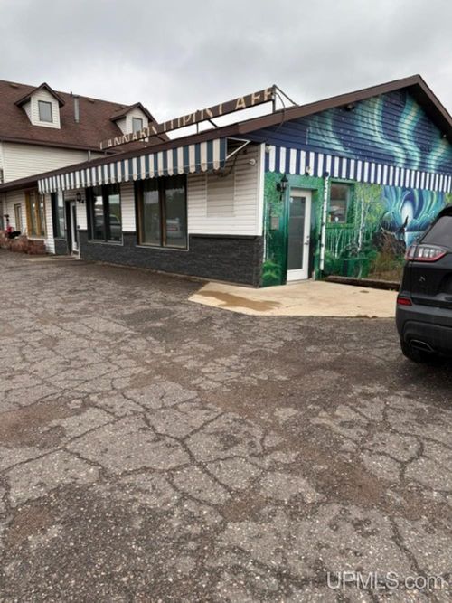 300 M 553 Highway, Marquette, MI, 49855 | Card Image