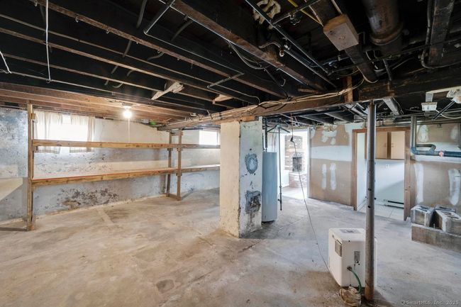 28 Center St, House other with 2 bedrooms, 2 bathrooms and null parking in Windsor Locks CT | Image 35