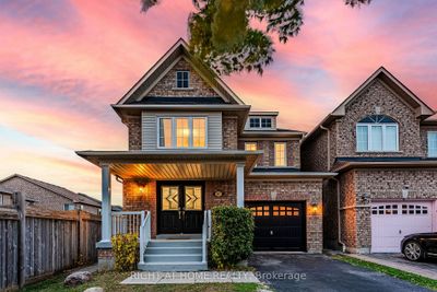 87 Oceanpearl Cres, House attached with 4 bedrooms, 4 bathrooms and 3 parking in Whitby ON | Image 3