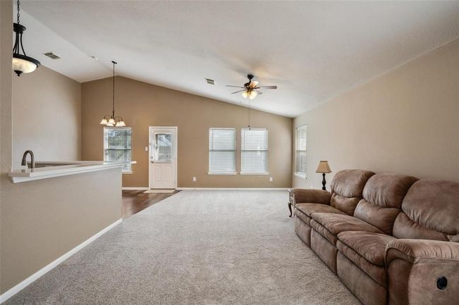 18007 Melissa Springs Dr, House other with 3 bedrooms, 2 bathrooms and 2 parking in Tomball TX | Image 9