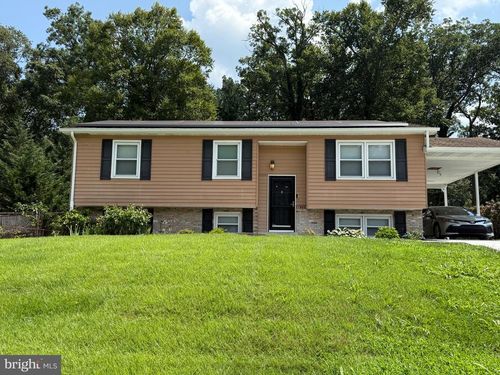8605 Perth Ln, CLINTON, MD, 20735-1932 | Card Image
