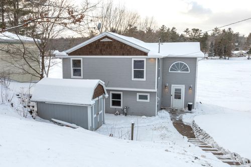 11505 Riverside Dr, Stanwood, MI, 49346-9096 | Card Image