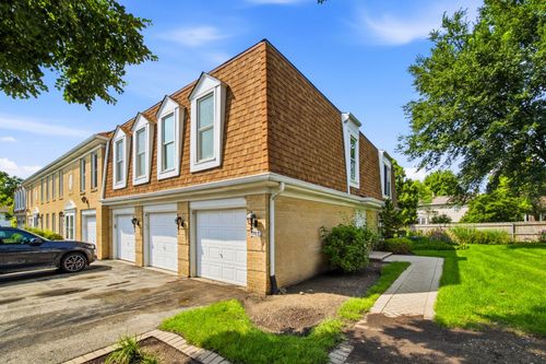c-761 Garfield Ave, Libertyville, IL, 60048-3198 | Card Image