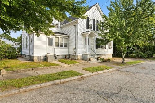 94 Stamford Ave, Providence, RI, 02907-3738 | Card Image