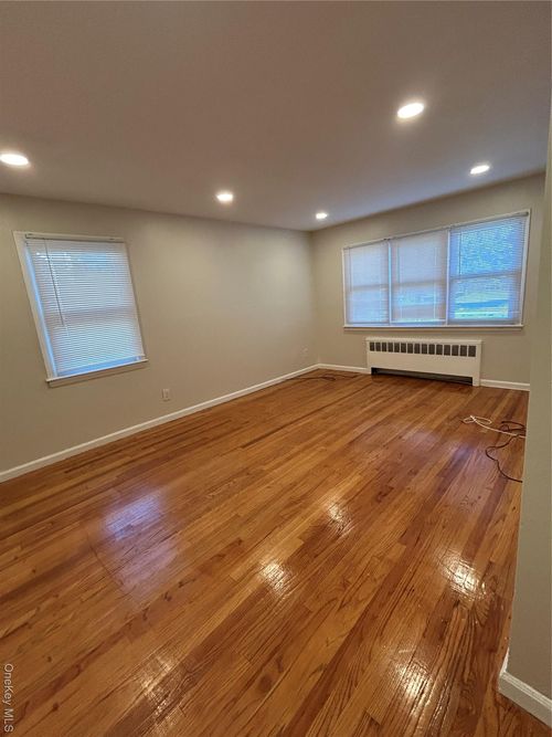 apt-1-31 N Hillside Ave, Elmsford, NY, 10523-3124 | Card Image