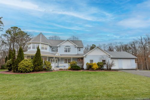 287 Dayton Ave, Manorville, NY, 11949-2029 | Card Image