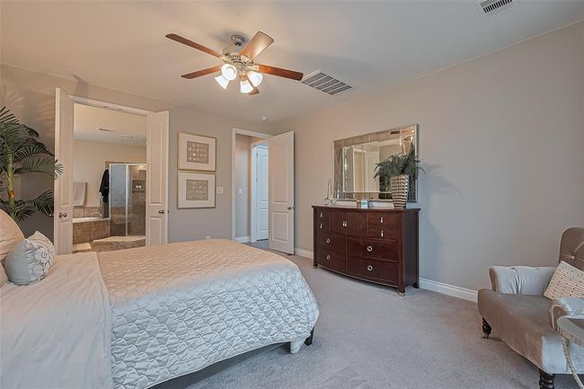 Master bedroom with en suite | Image 23