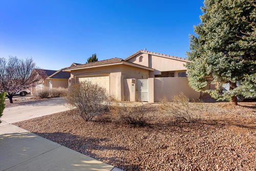 8205 La Caverna Avenue Ne, Albuquerque, NM, 87122 | Card Image