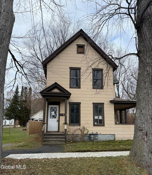 102 W 8th Ave, Gloversville, NY, 12078-2037 | Card Image