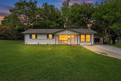 6401 Loydhill Ln, Fort Worth, TX, 76135-1721 | Card Image