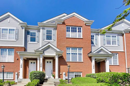 366 Country Club Dr, Prospect Heights, IL, 60070-2570 | Card Image