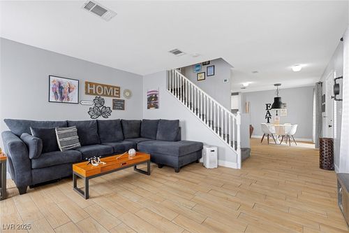 132-3950 S Sandhill Rd, Las Vegas, NV, 89121-7225 | Card Image