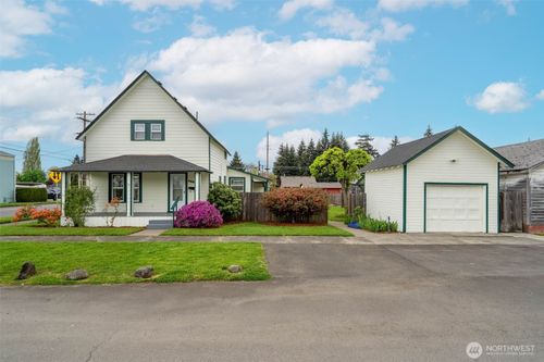 1201 N Tower Ave, Centralia, WA, 98531-5045 | Card Image
