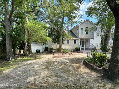 2404 E Yacht Dr, Oak Island, NC, 28465-6241 | Card Image