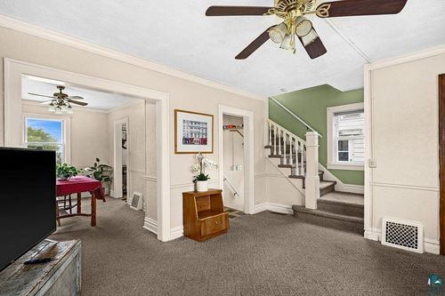 2306 W 12th St, Duluth, MN, 55806-1261 | Card Image