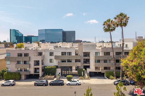 301-2121 Beloit Avenue, Los Angeles, CA, 90025 | Card Image