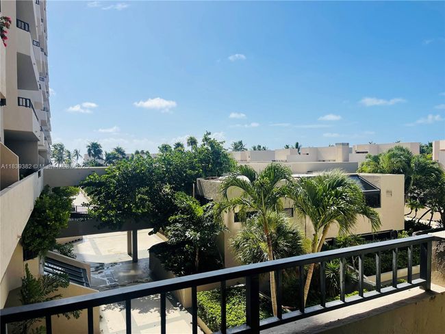 APT-305 - 201 Crandon Blvd, Condo with 1 bedrooms, 2 bathrooms and null parking in Key Biscayne FL | Image 12