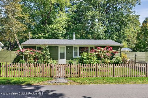 29 Yerry Hill Rd, Woodstock, NY, 12498-1449 | Card Image