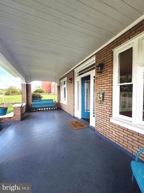 515 4th St, SHENANDOAH, VA, 22849-1612 | Card Image