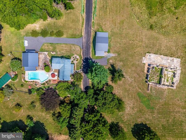9314 Pear Ln, House other with 4 bedrooms, 3 bathrooms and null parking in FREDERICK MD | Image 44