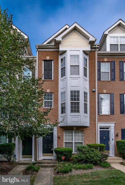 5832 Cowling Ct, ALEXANDRIA, VA, 22304-7318 | Card Image