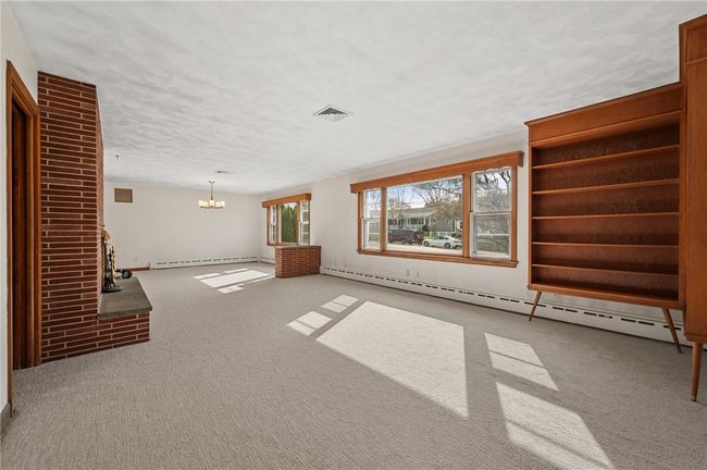 21 Top St, House other with 3 bedrooms, 3 bathrooms and 8 parking in Westerly RI | Image 6