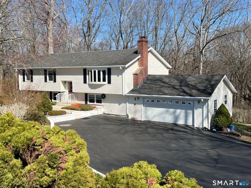 135 Parsonage Hill Rd, Northford, CT, 06472-1446 | Card Image