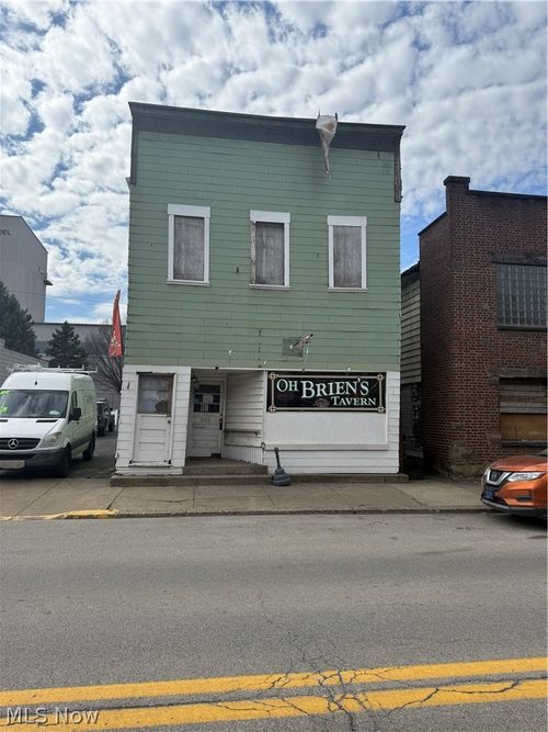 855 Main St, Follansbee, WV, 26037-1421 | Card Image