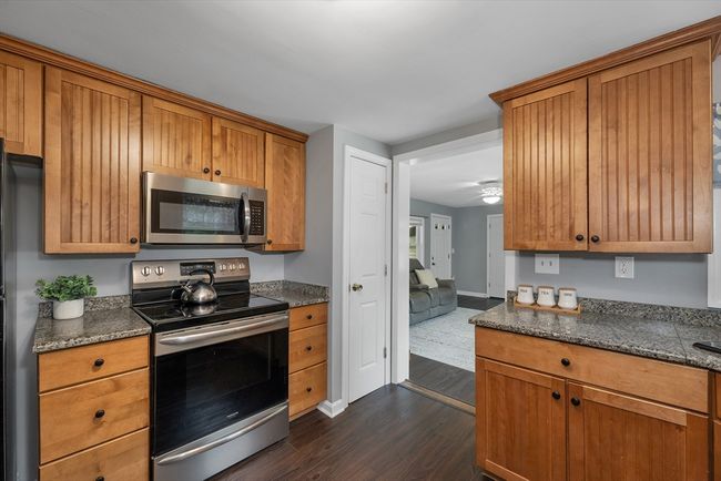 44 High St, House other with 4 bedrooms, 2 bathrooms and 5 parking in Stratham NH | Image 8