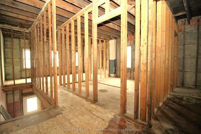 6 Church St W, House attached with 3 bedrooms, 2 bathrooms and null parking in Burgessville ON | Image 10