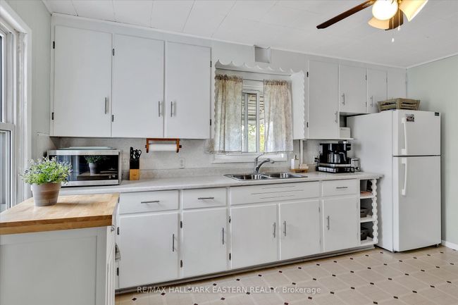 706 Monaghan Rd, House other with 3 bedrooms, 1 bathrooms and 2 parking in Peterborough ON | Image 11