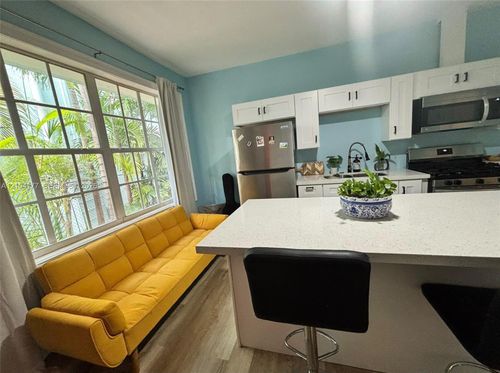 2-1018 Euclid Ave, Miami Beach, FL, 33139-4928 | Card Image