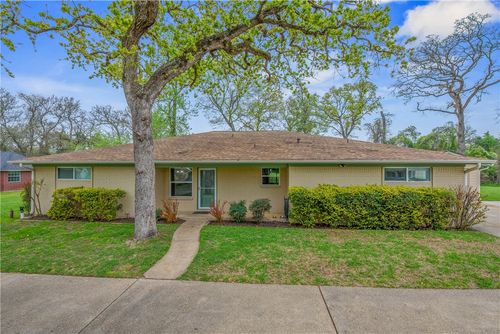 117 Golfview Dr, Hilltop Lakes, TX, 77871 | Card Image