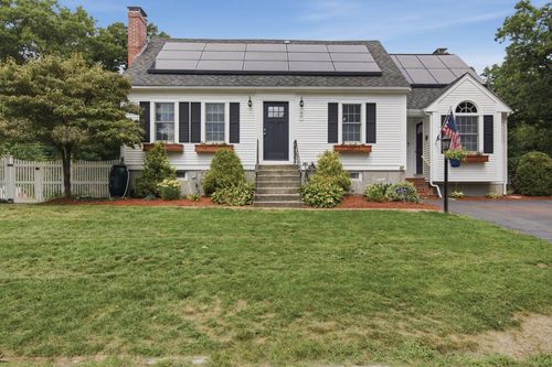 60 Valleyview Rd, Bellingham, MA, 02019-1118 | Card Image