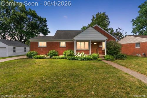 14201 Kingston St, Oak Park, MI, 48237-6911 | Card Image