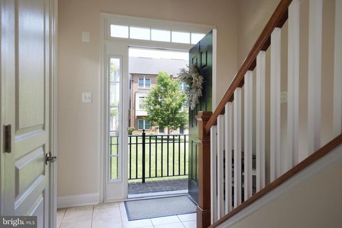 400 Blue Flax Pl, GAITHERSBURG, MD, 20878-4048 | Card Image