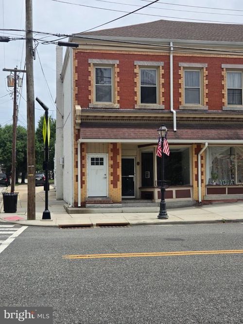 27 N Main St, Woodstown, NJ, 08098-1114 | Card Image