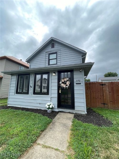 370 Sheridan St, Zanesville, OH, 43701-2529 | Card Image