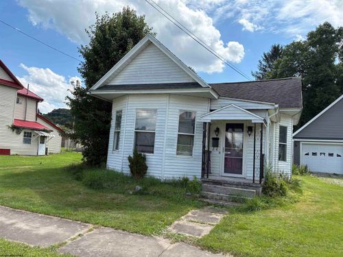 25 Pinnell Street, Buckhannon, WV, 26201-2260 | Card Image