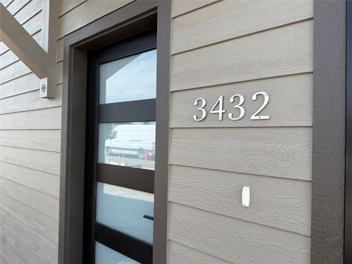 3432 Goldenrod Ln, Kalispell, MT, 59901-6182 | Card Image